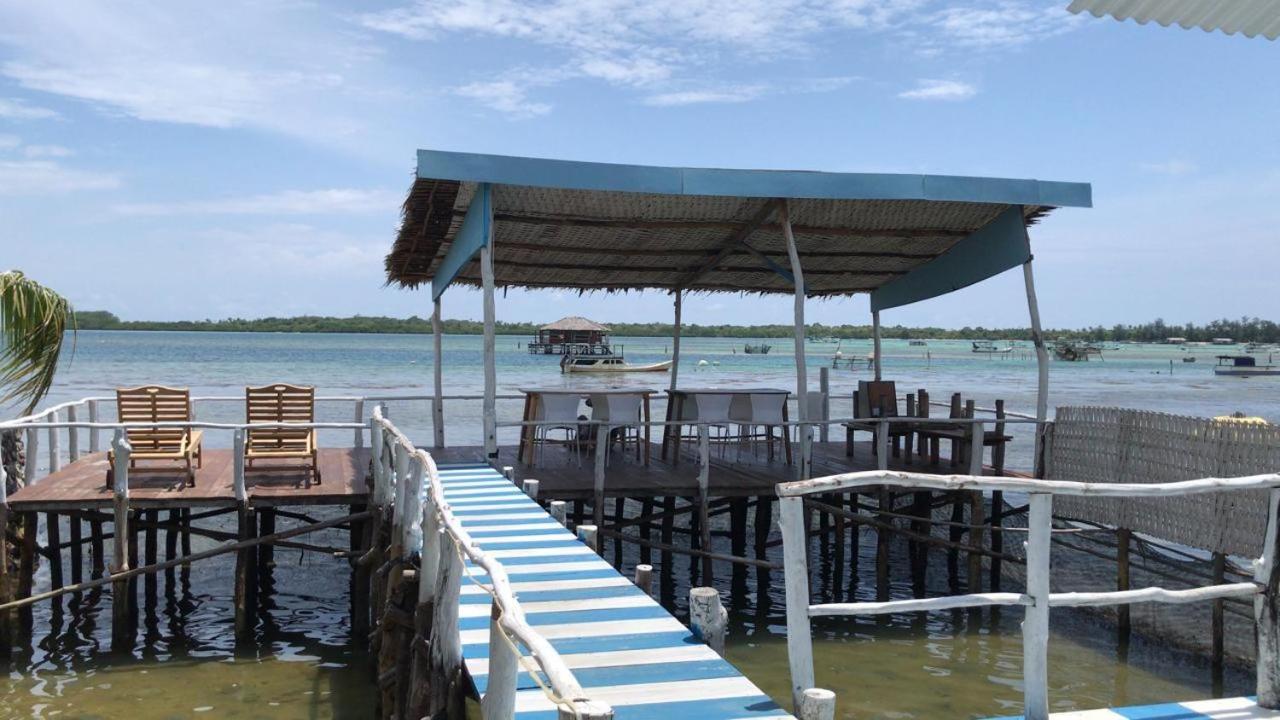 Blue Coral Homestay Karimunjawa Ngoại thất bức ảnh