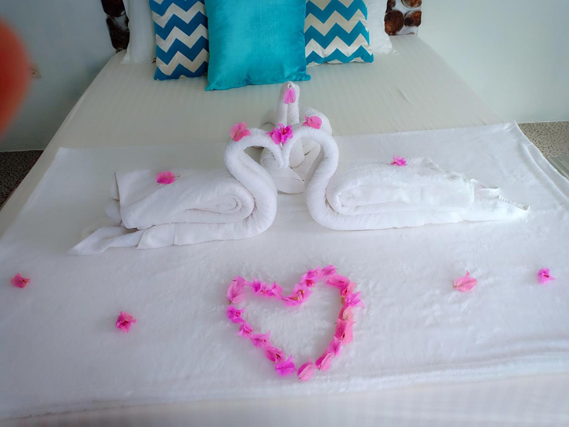 Blue Coral Homestay Karimunjawa Ngoại thất bức ảnh