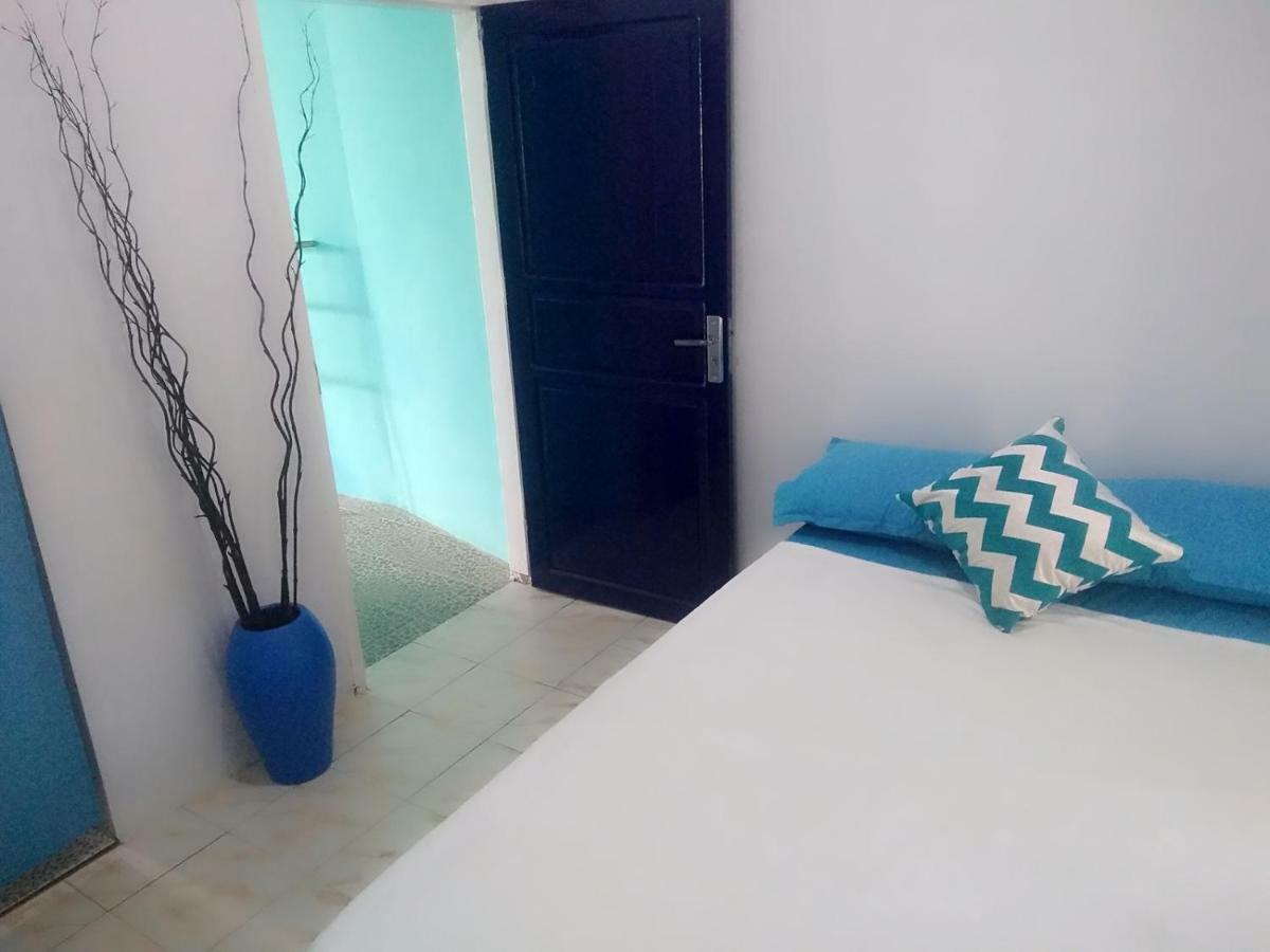 Blue Coral Homestay Karimunjawa Ngoại thất bức ảnh